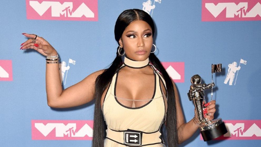 Nicki Minaj nesklamala: Na červenom koberci predviedla MEGApozadie