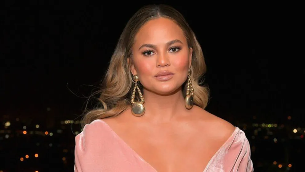 Tehotná Chrissy Teigen: S rastúcim bruškom jej teda poriadne narástli aj...