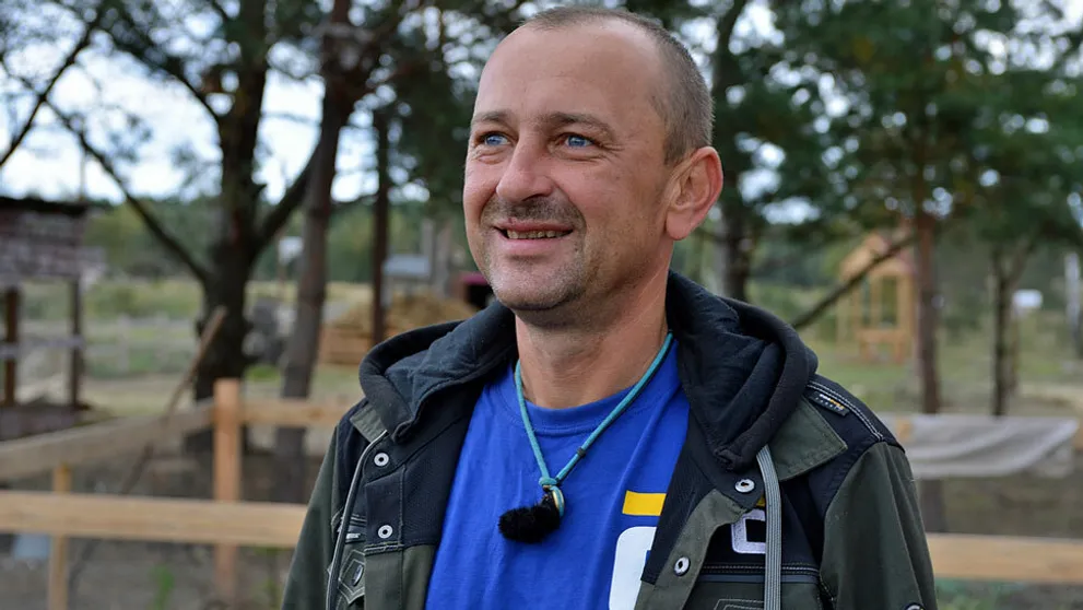 Nezabudnuteľný Vlado sa vrátil na Farmu: Dokonca si navliekol sluhovský mundúr!