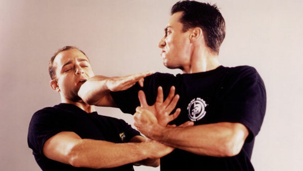 Útočník nemá šancu! Krav maga ti zachráni krk!