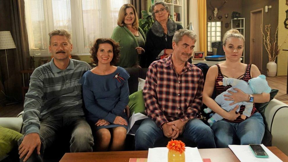 Seriálové megahity Oteckovia a Susedia na čele diváckeho záujmu