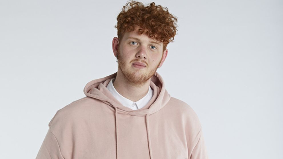 SuperStarista Jakub Pružinský prekvapil extravagantnými fotkami