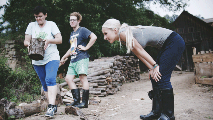 Prekliata Farma! Čo sa to stále deje?!