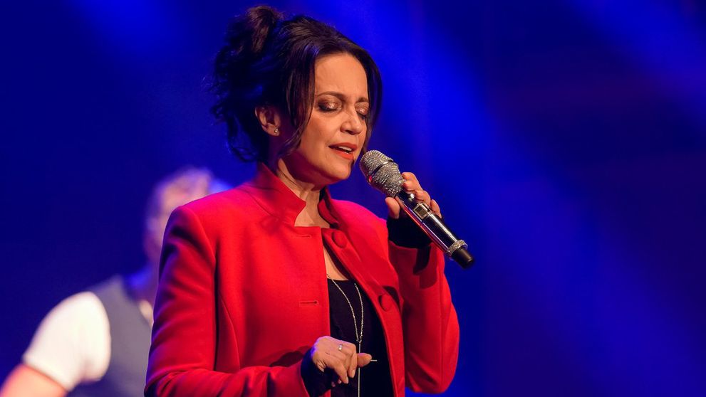 Netradičné koncerty Lucie Bílej. Krajšie slovenské miesta si ani vybrať nemohla