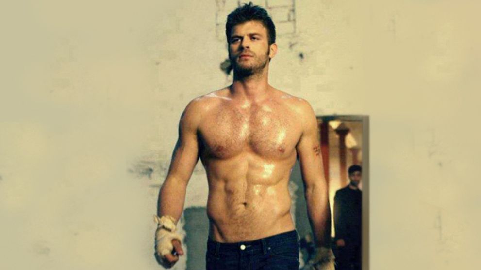 Kıvanç Tatlıtuğ odkryl tajomstvo svojho sexy tela!