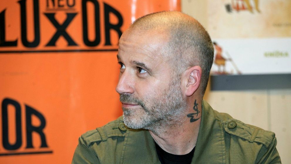 Český moderátor skončil v nemocnici: Zranená chrbtica a prepichnuté pľúca