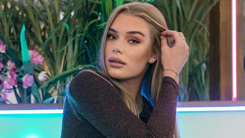 Prvý rozhovor s Viviane po opustení vily. Naznačila, že ju doma čaká láska