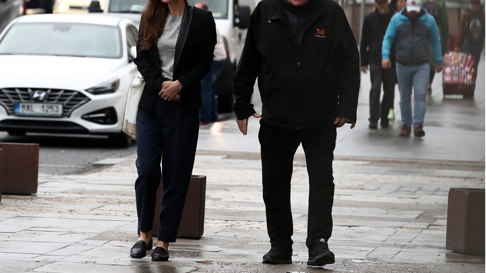 Z väzby priamo do Prahy: Hollywoodskeho herca nafotili v uliciach