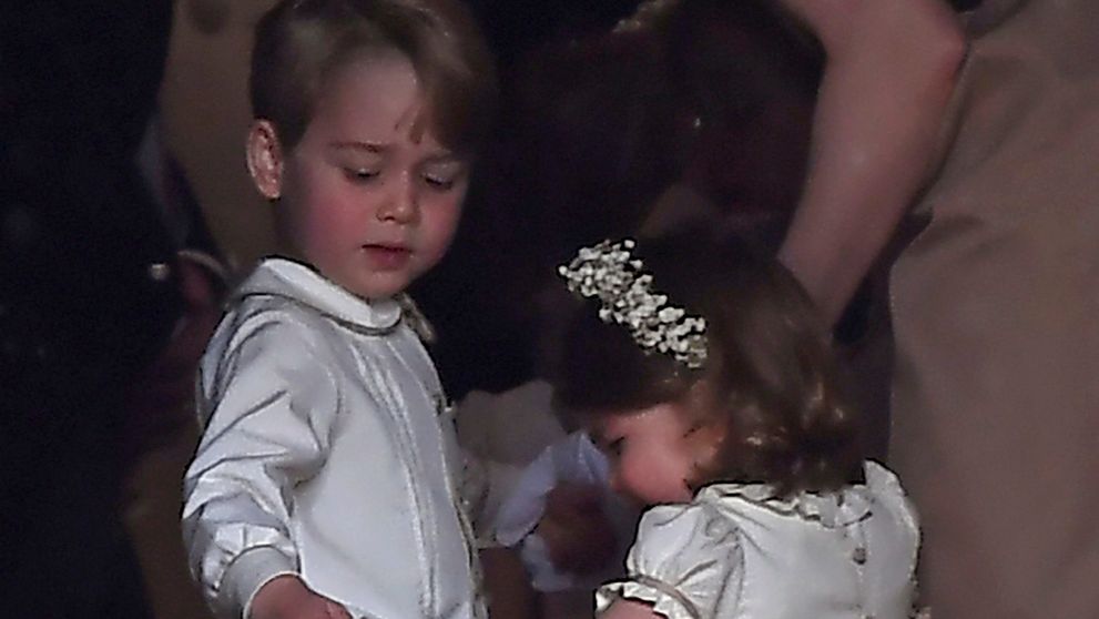 Princezná Charlotte a princ George na svadbe. Tí sú ale rozkošní