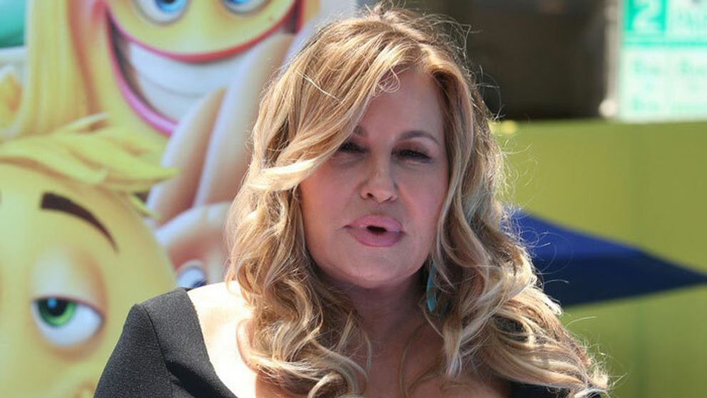 Stifflerova mama už nie je žiadna MILFka. Obrovské ústa po plastike ani nezavrie