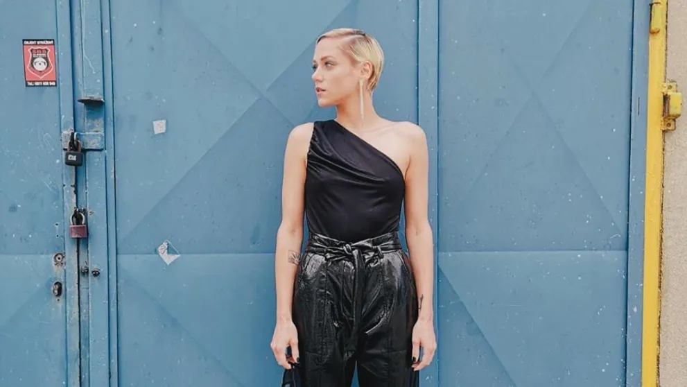 Emma Drobná a jej dokonalý letný hit. V luxusnom fáre s týmito fešákmi