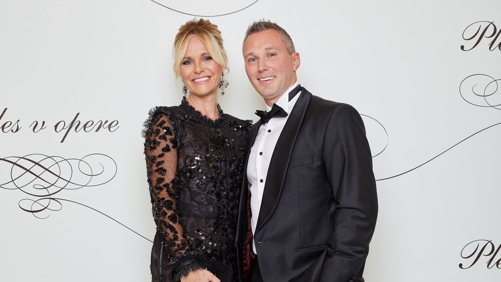 Dresy vymenili za róby a fraky. Športovci na Plese v opere