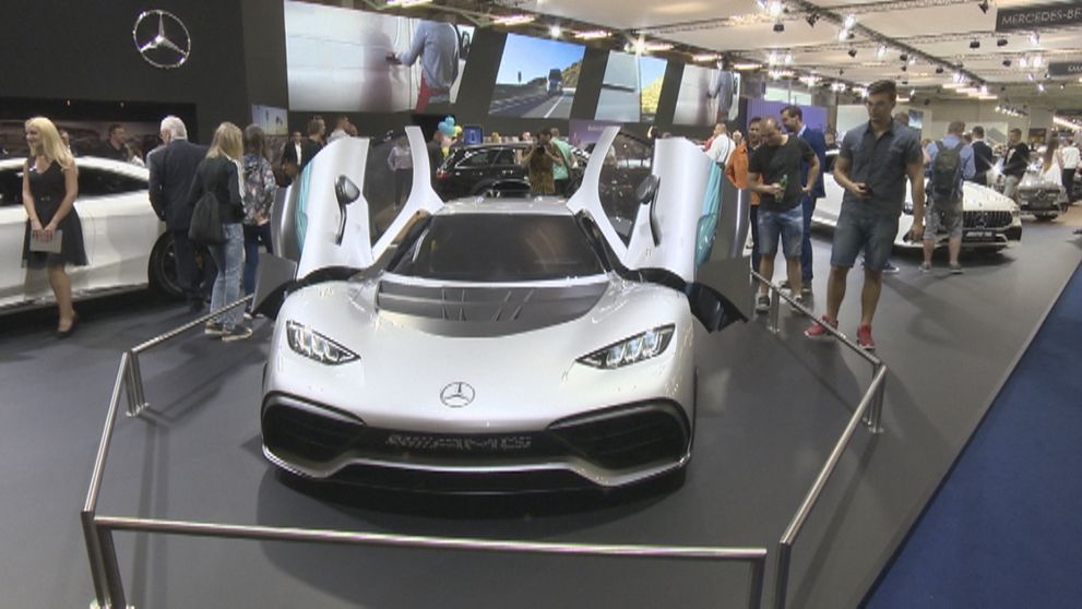 Nablýskané autá od výmyslu sveta. Toto sú najväčšie lákadlá autosalónu v Bratislave