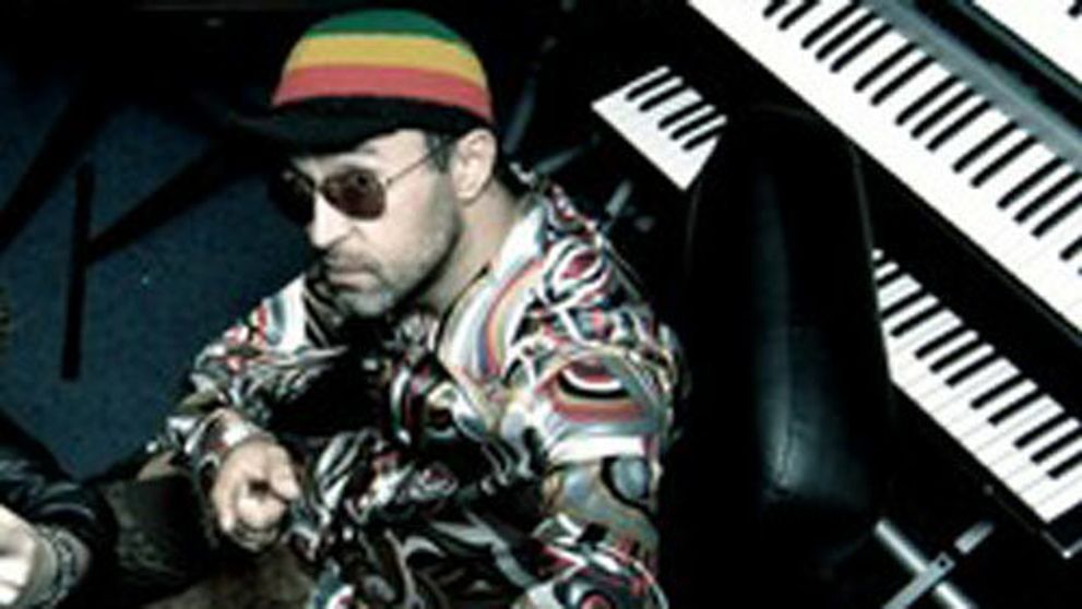 Marián Čurko varí usilovne ako včelička!