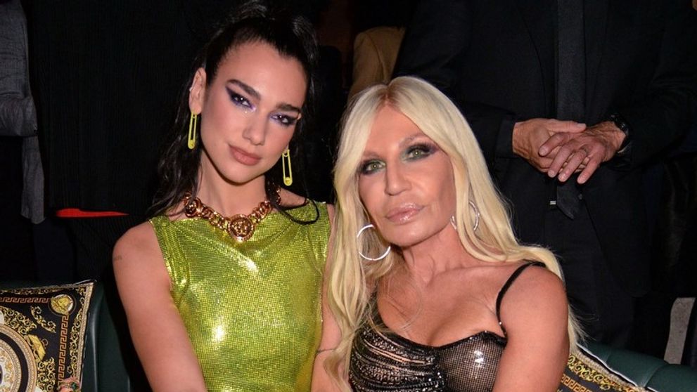 Speváčka Dua Lipa sa chystá ovládnuť módny svet: Predstavila svoju prvú kolekciu