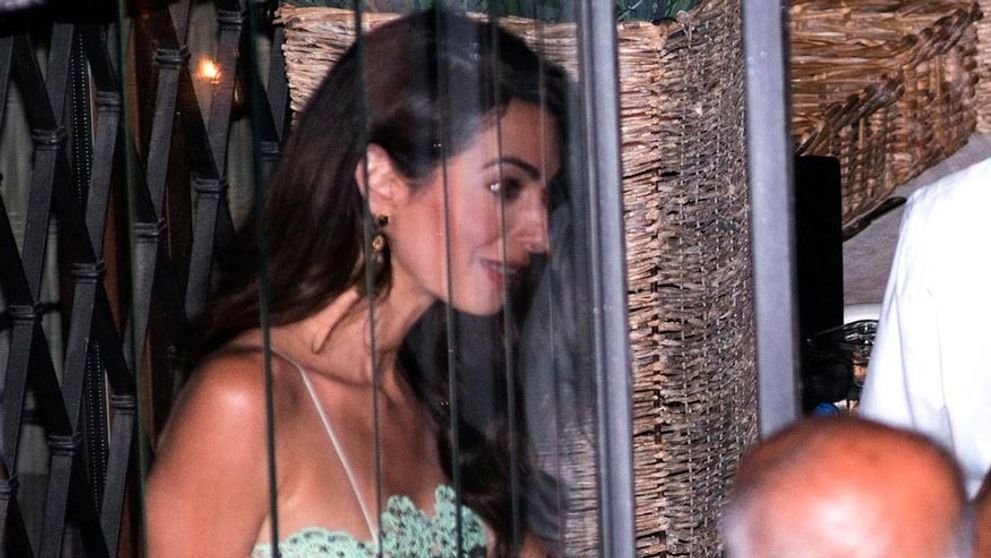 Amal Clooney ako ju nevídame: V odvážnych minišatách