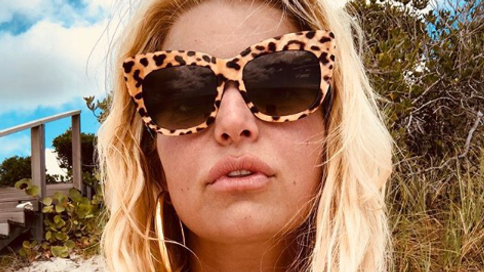 Realita vs. Instagram: Takto si Jessica Simpson ubrala kilá navyše