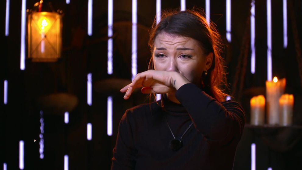 Na Farme nebola ani hodinu a už sa zrútila: Zúfalá Ema v slzách