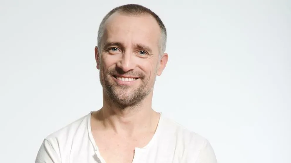 Slovenský „Chris Powell“ mení ľudom životy