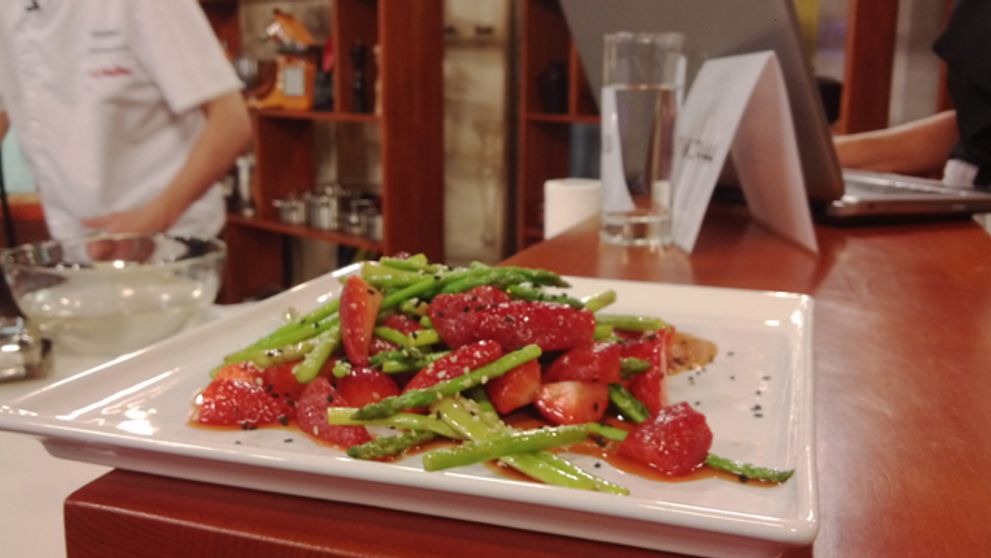 Vlado Morochovič pre vás varí recepty zo špargle!