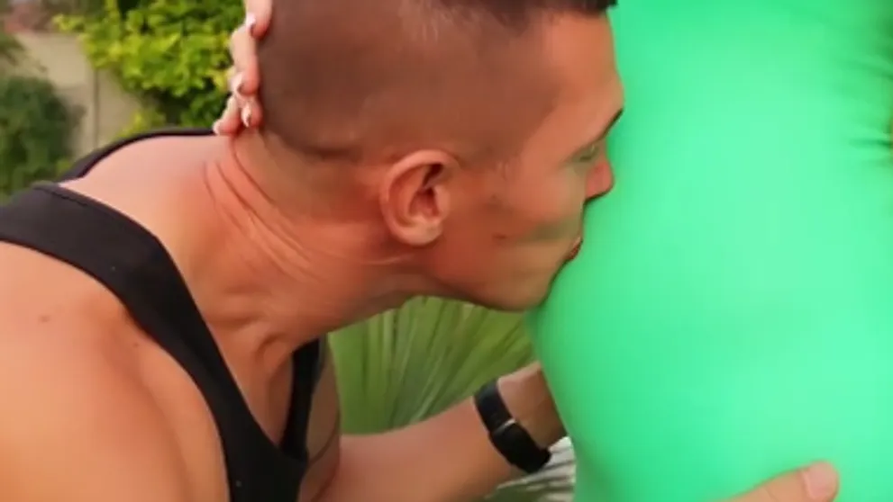 Rodina obľúbeného športovca sa rozrastá! Ďalšie dieťa je na ceste