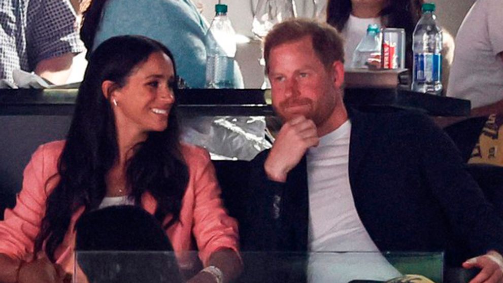 Harry sa naklonil k Meghan a potom to prišlo: Odmietnutie pred tisíckami ľudí!