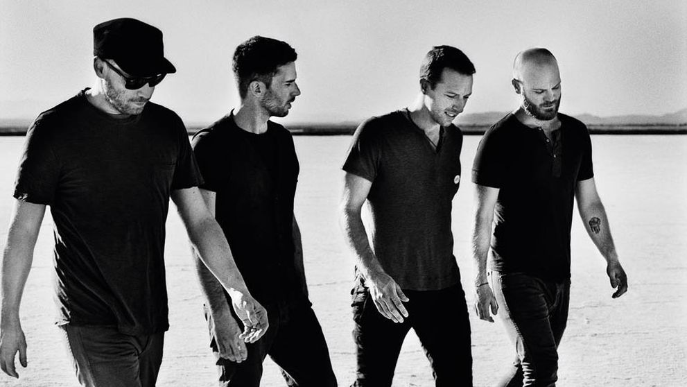 Skupina Coldplay je úplne hotová z českej kapely. Pozvali ju na turné