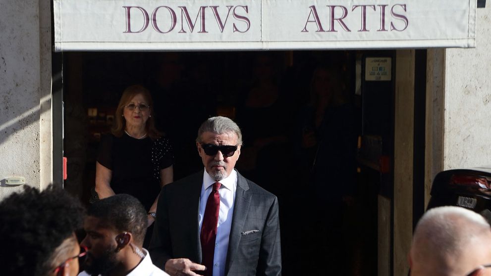 Stallone u pápeža. Naozaj mu dal takýto návrh?