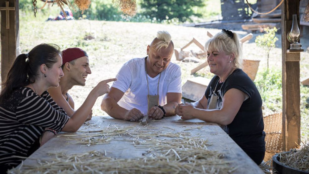 Toto ste na obrazovkách nevideli: Noví farmári okamžite začali kuť pikle!