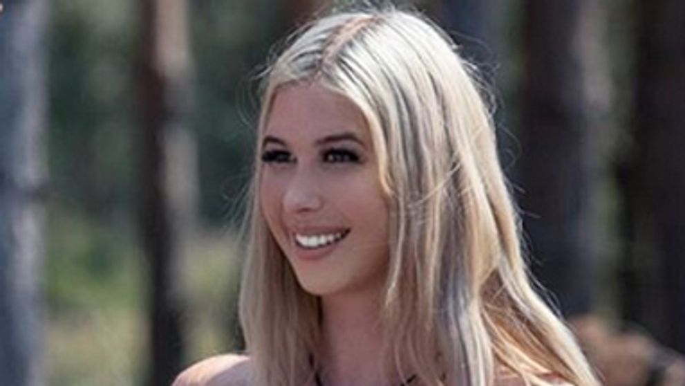 Sexy Karin kedysi rada experimentovala: To čo mala na hlave?