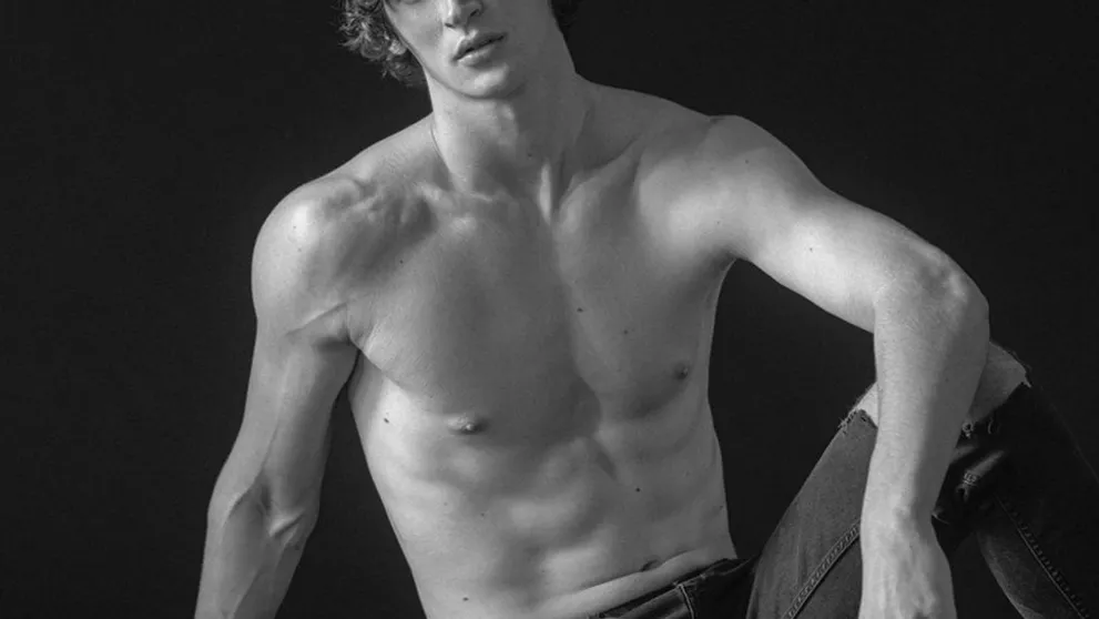Sexy model mieri do obľúbeného seriálu. Pri týchto fotkách pochopíte prečo