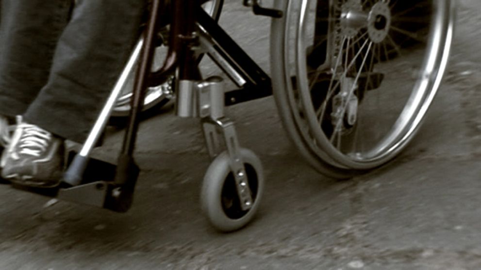 Existuje šikanovanie medzi telesne postihnutými?