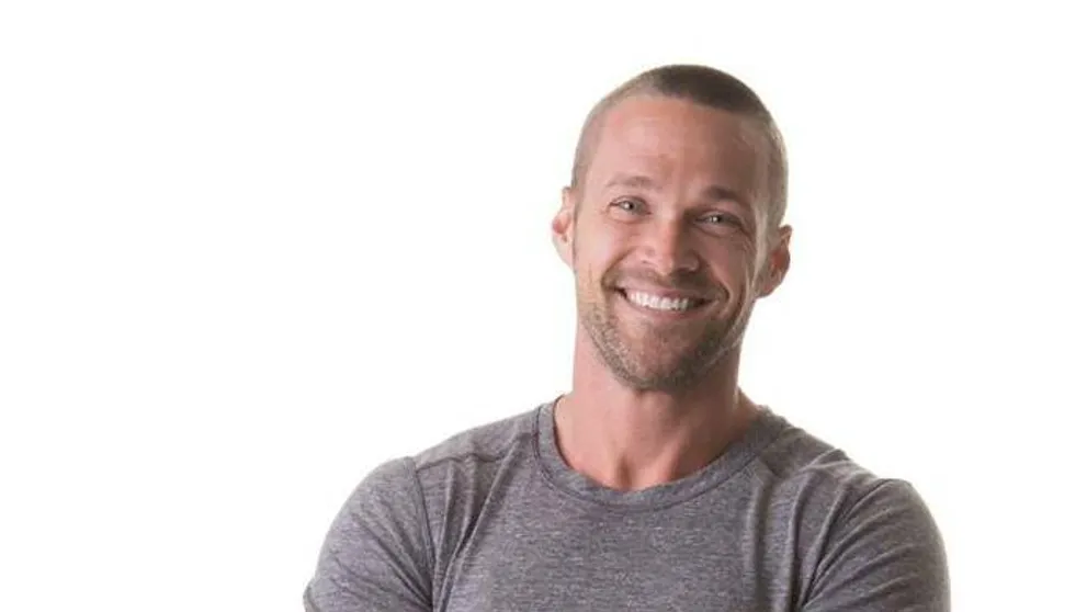 Svetoznámy tréner na Slovensku: Čo robil Chris Powell v bratislavských uliciach?