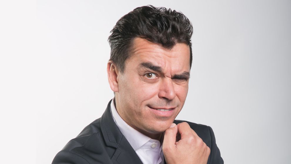 Humorista Roman Pomajbo má báb plnú hlavu!