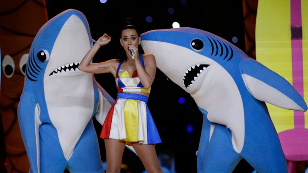 Katy Perry na Super Bowle: Štyri outfity a 22-tisíc kryštálov!