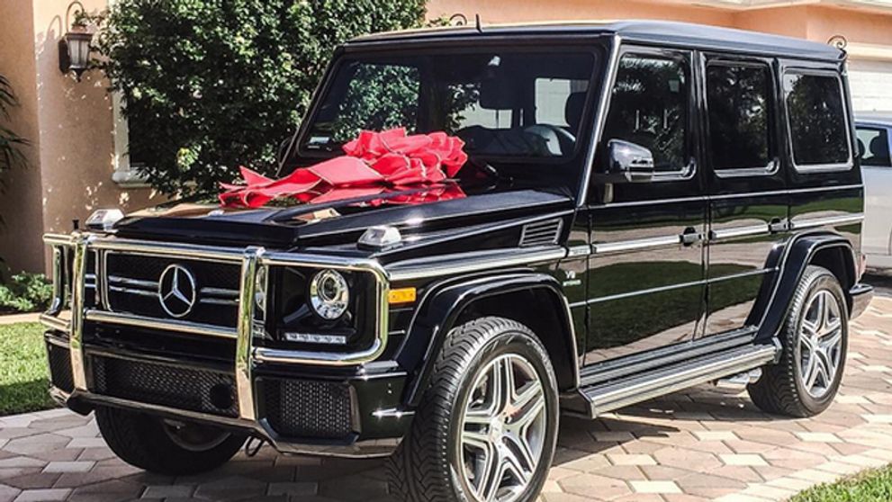 Páni, tento darček... By sa rozhodne nevošiel pod žiadny stromček!