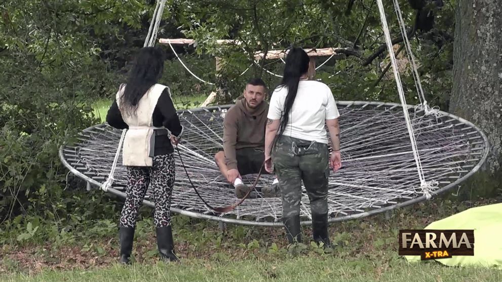 Mierne zaskočený Mesut: Až také intímnosti od farmárov nečakal