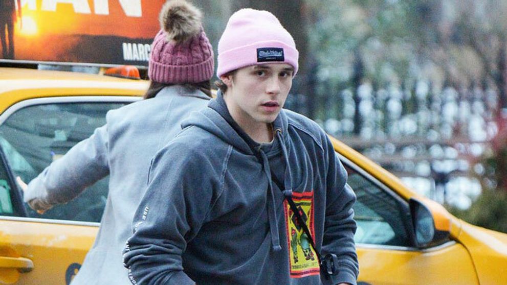 Brooklyn Beckham prvýkrát po nešťastnej nehode. Ubolený výraz hovorí za všetko