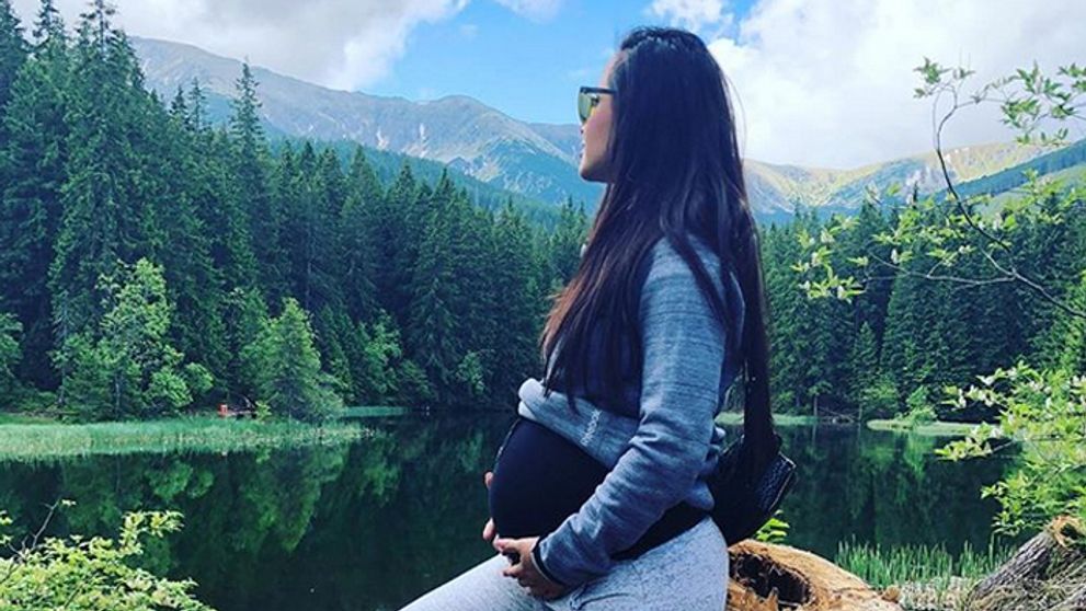 Tehotná tanečnica prvýkrát ukázala priateľa. Toto je otec jej dieťatka