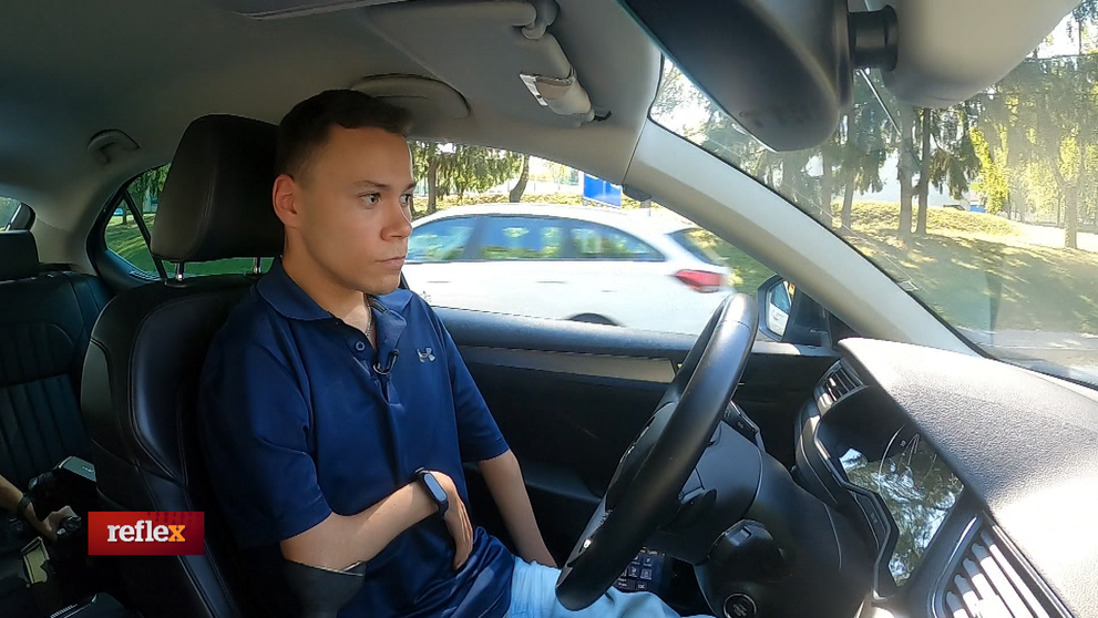 Auto ovláda bez rúk a nôh