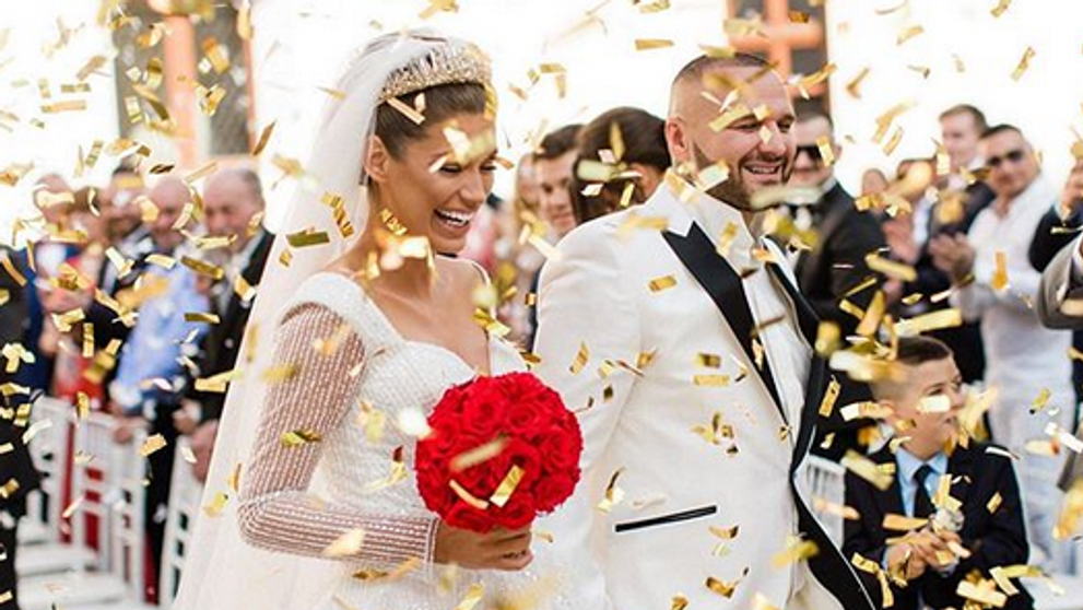 Jasmina ukázala popolnočné šaty: Ako antická bohyňa