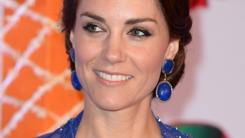 Nádherná Kate Middleton zažiarila v modrých šatách. Takto vyzerá pravá dáma