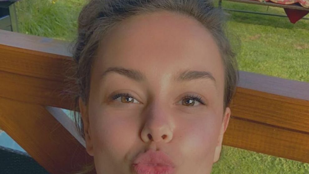 Akú verejnú hanbu zažila s vibrátorom Dominika Kavaschová?