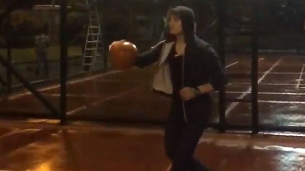 Kam sa hrabe LeBron James, najväčšou basketbalovou superstar je... Emir!