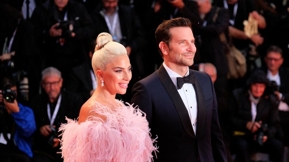 Bradley Cooper je čerstvo zaľúbený: Je jeho vyvolenou konečne Lady Gaga?
