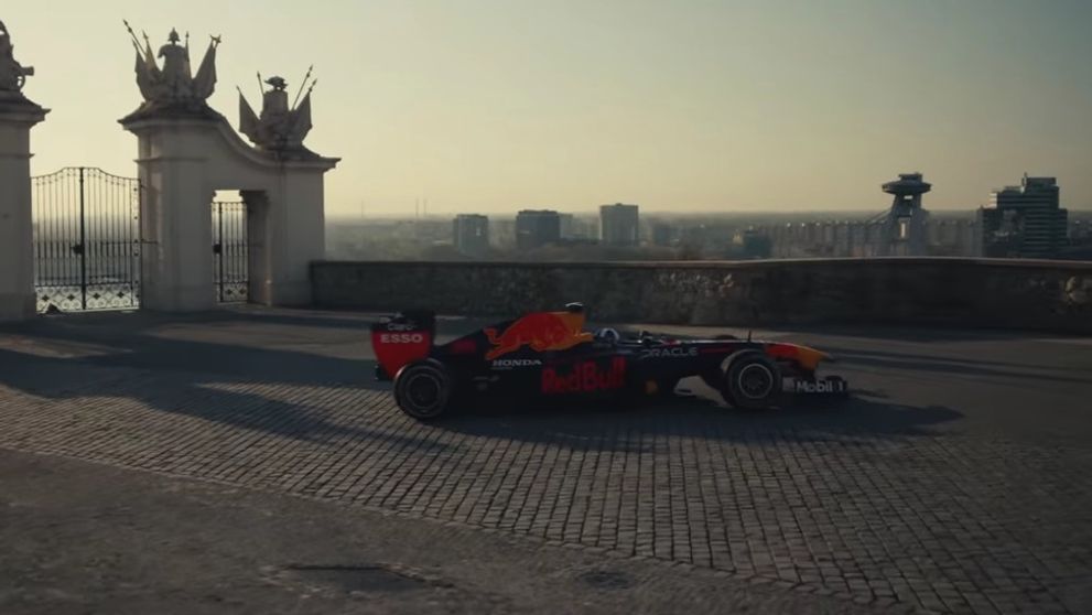 Zábery, ktoré obletia svet. Reklama na stajňu F1 ukazuje to najlepšie zo Slovenska a Česka