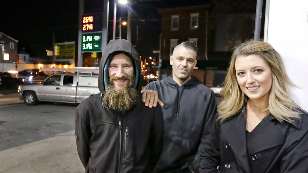 Bezdomovec jej daroval posledných 20 dolárov. Z toho, čo Kate urobila potom, vám stisne srdce