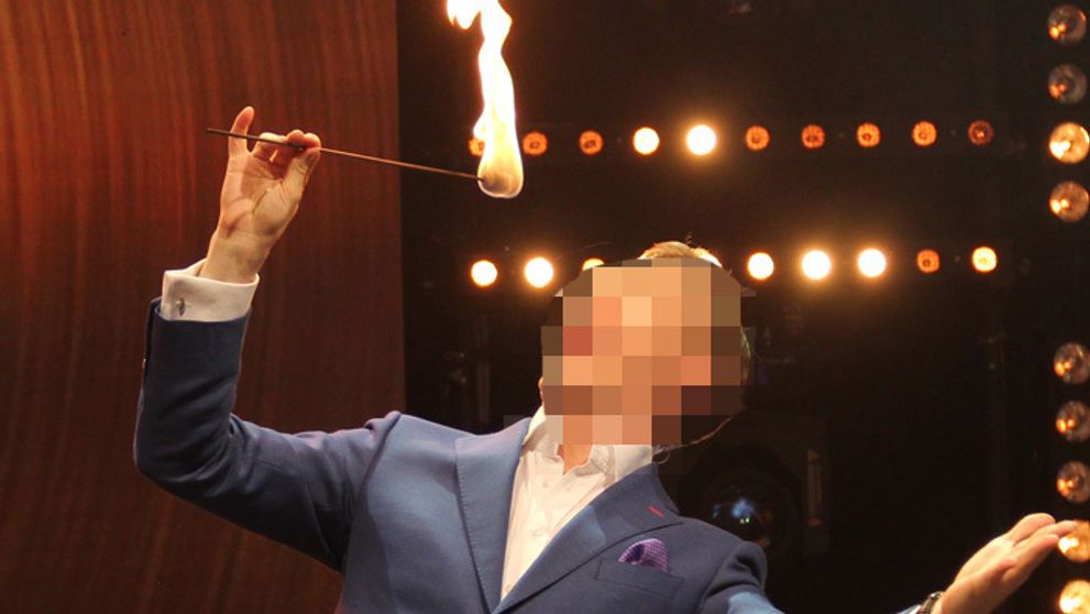 Slovenský moderátor ako hltač ohňa! Kto v sebe našiel toľko odvahy?