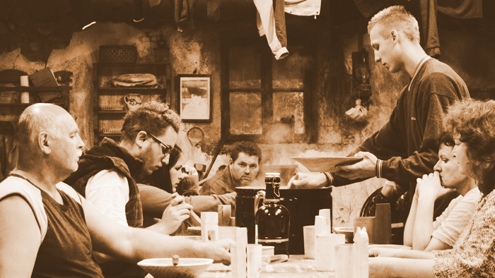 Viktor má narodeniny! Oslava či ignorancia?