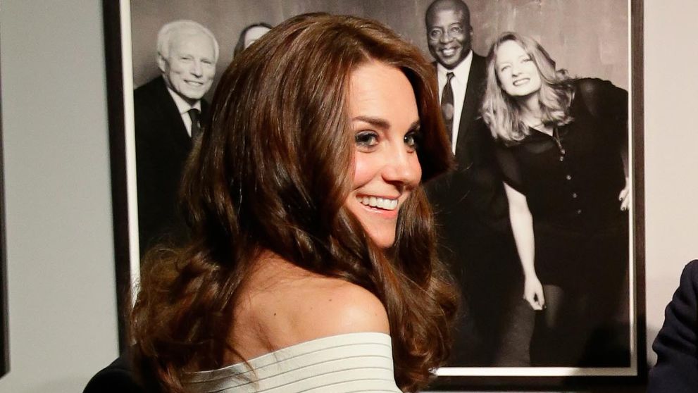 Nádhera, nádhera, nádhera! V takýchto šatách ste ešte Kate Middleton nevideli